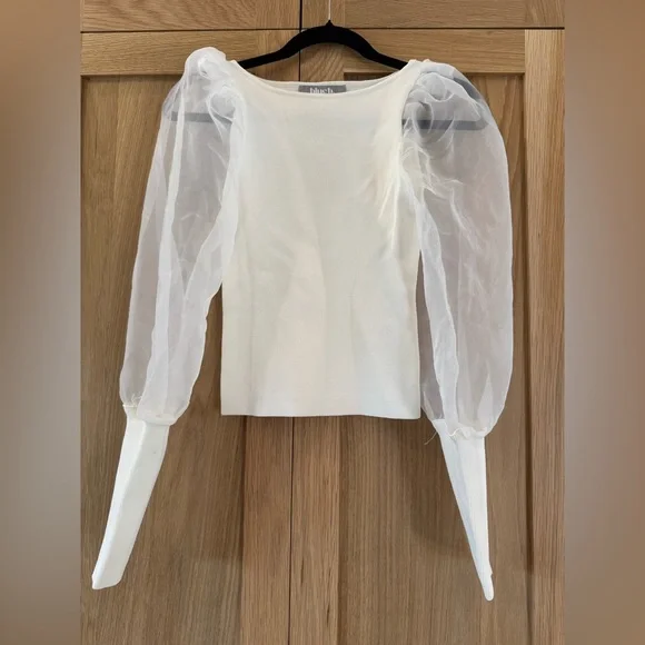 Chic White Sheer Sleeve Blouse - Picture 2 of 4